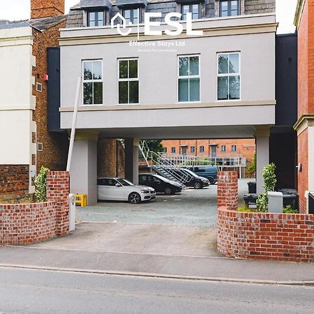 2 Bedroom Church Apartment 5 Mins To Town Centre - Free Parking ชรูว์สเบอรี ภายนอก รูปภาพ