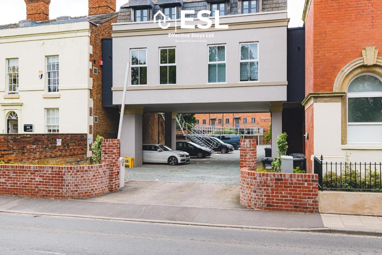2 Bedroom Church Apartment 5 Mins To Town Centre - Free Parking ชรูว์สเบอรี ภายนอก รูปภาพ